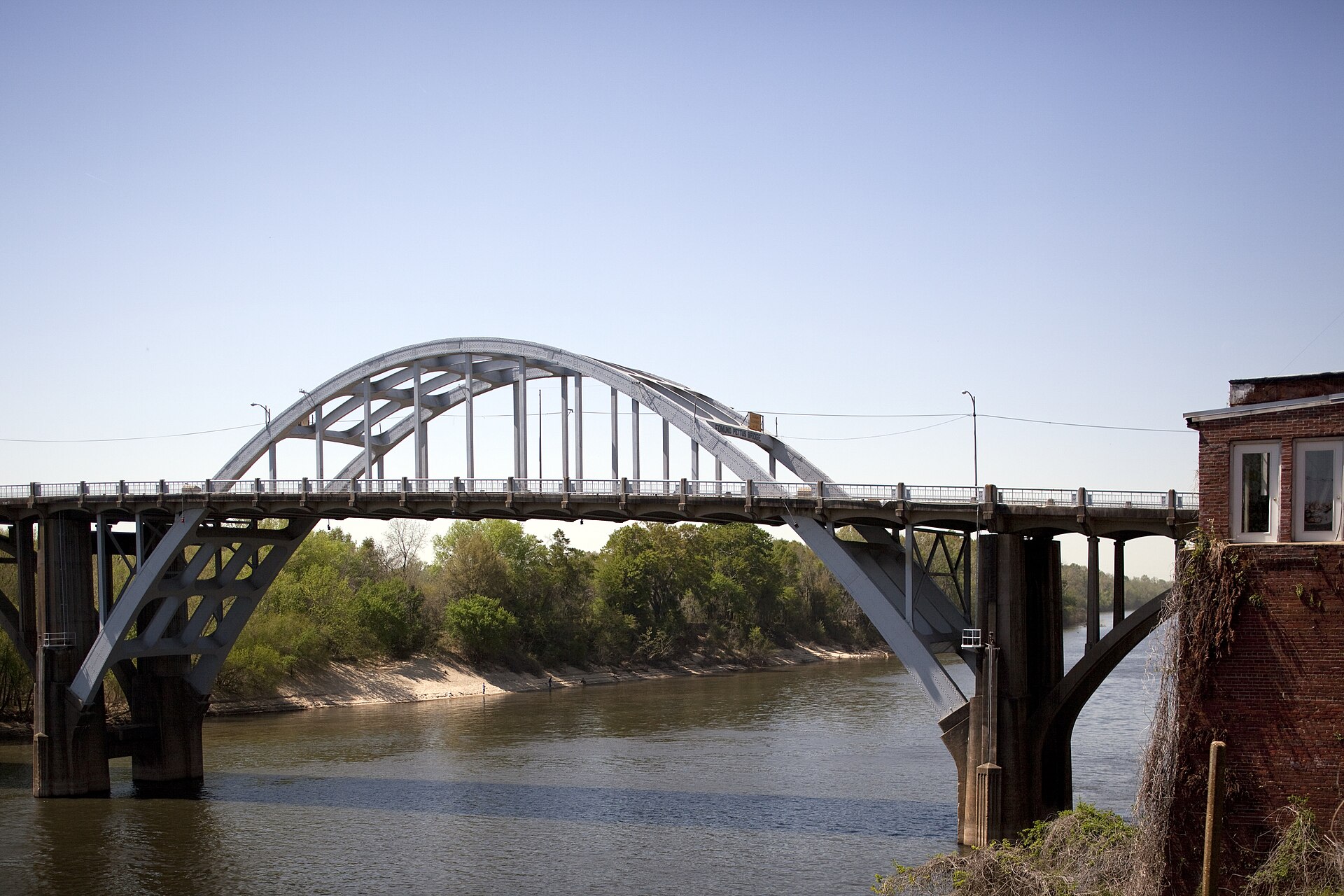 Edmund Pettus Bridge sobre o rio Alabama em Selma