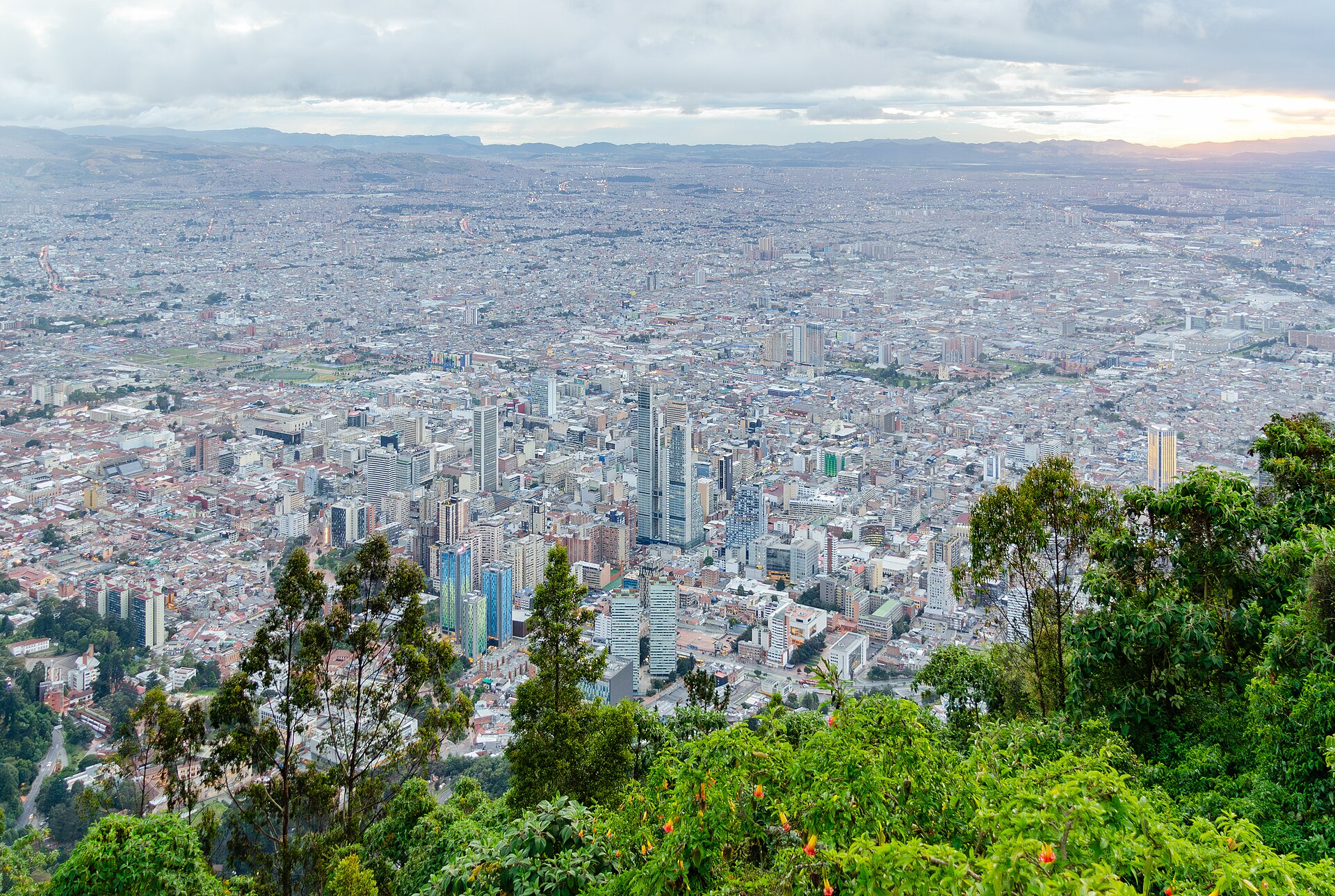 Vista panorâmica de Bogotá a partir de Monserrate