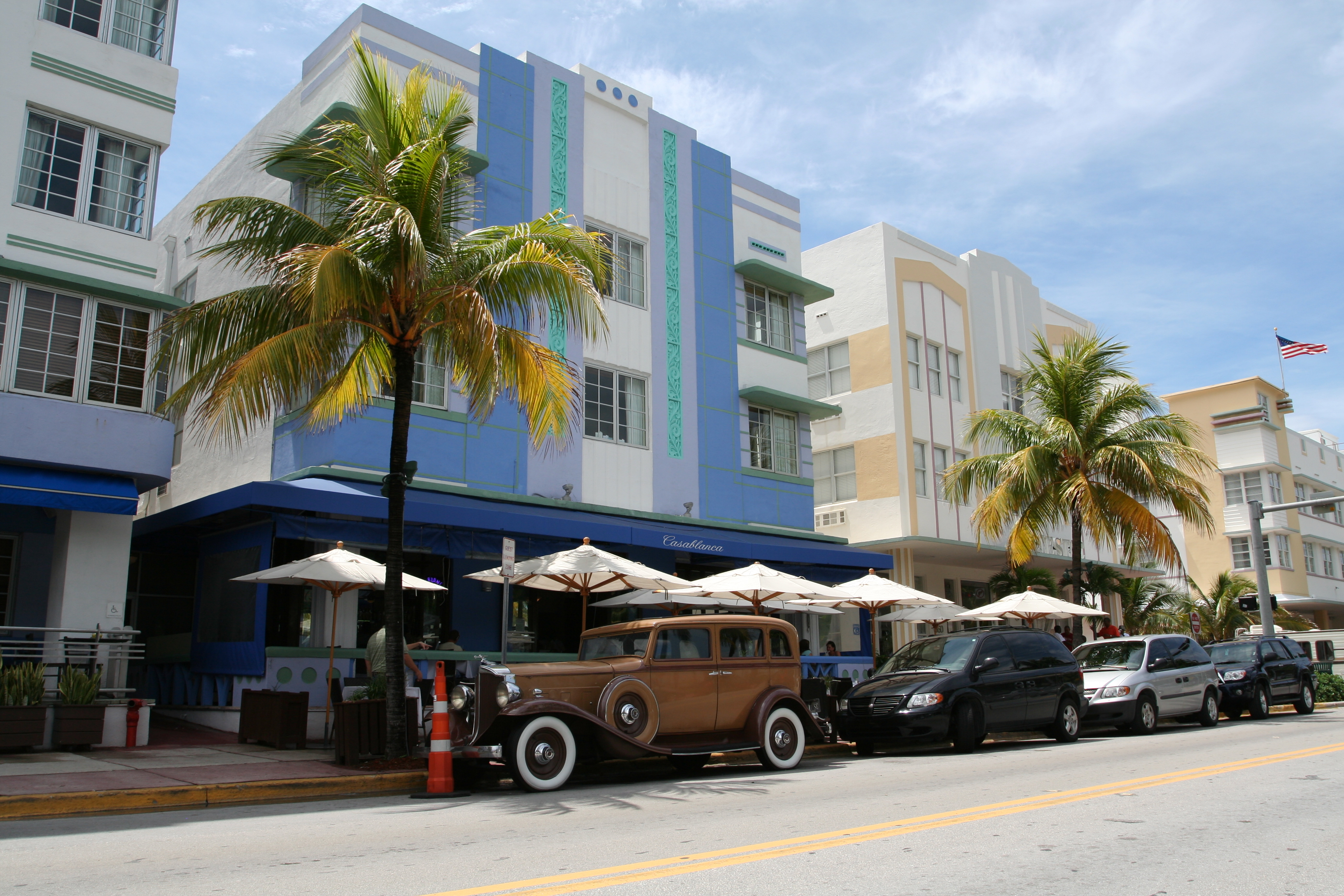 Ocean Drive em South Beach com arquitetura histórica