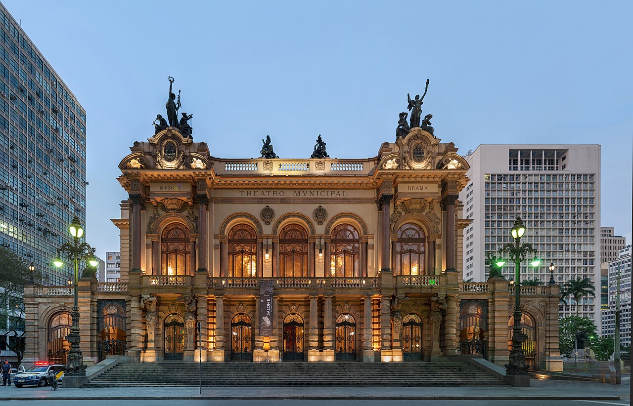 Fachada do Theatro Municipal de Sao Paulo